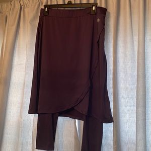 Snoga eggplant athletic skirt. Worn x2 washed and hung dry